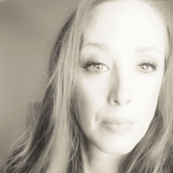 Meet your Posher, Amy - Picture 2 of 2